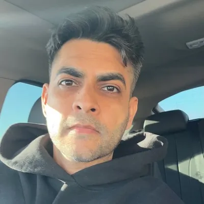 Mo Iftikhar profile