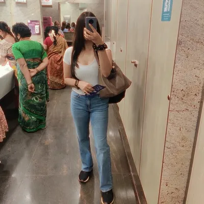 Mohini Khandelwal 🦋 profile