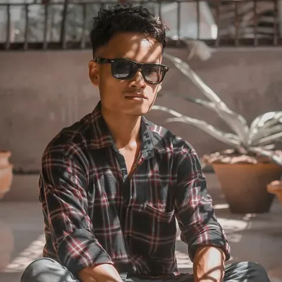 Moi Samir profile