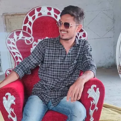 Tanveer Bloch profile