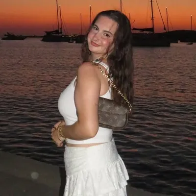 MOLLY ANGELINA KRAMER profile