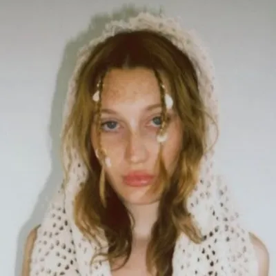 molly gardiner ☯︎︎ profile