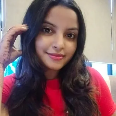 Momina Yasmin profile