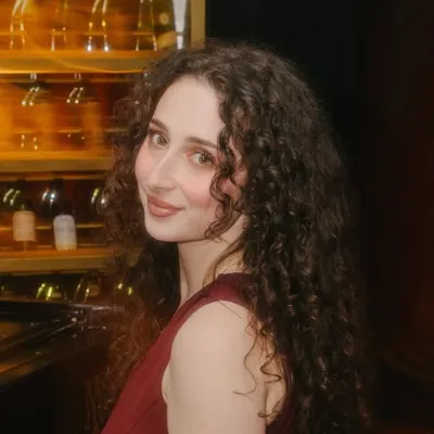 Mona Lisker profile