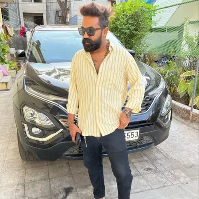 monanG pateL profile