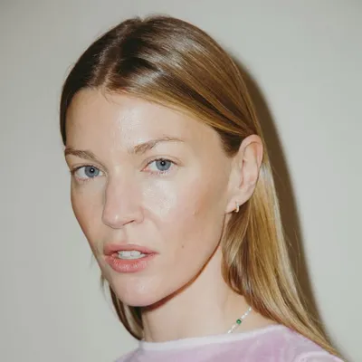 Mona Walravens profile