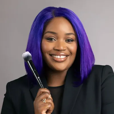 Monica Bibalou | Celebrity Makeup Artist profile