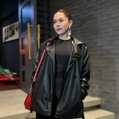 Mónica Dávalos profile