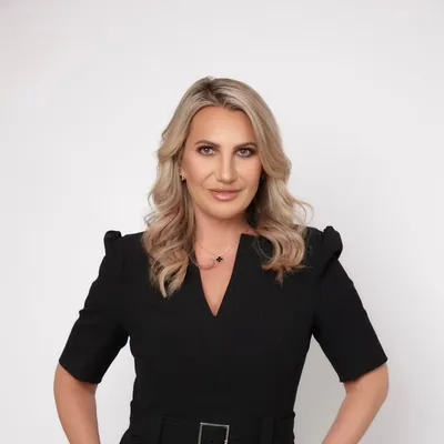 💎MONICA IVANI 👑 BROW QUEEN ❤️ profile