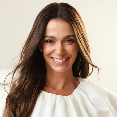 Mônica Martelli profile