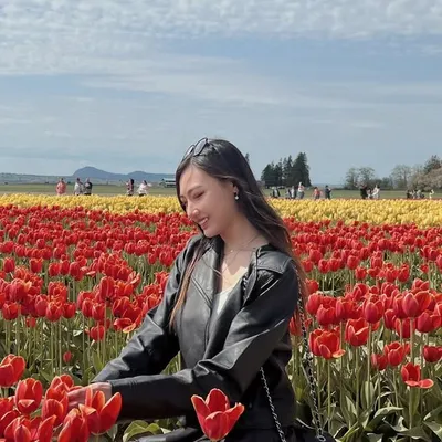 Monica Hu🦞| PhD in Policy🦠 profile
