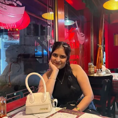 monika saraswat profile