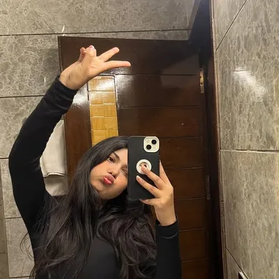 monika thakur profile