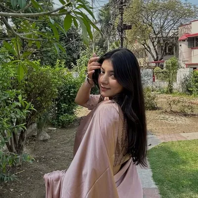 ﻣﻨﯿﺰﮦ profile