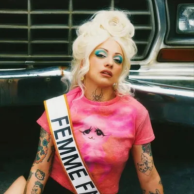 mon laferte profile
