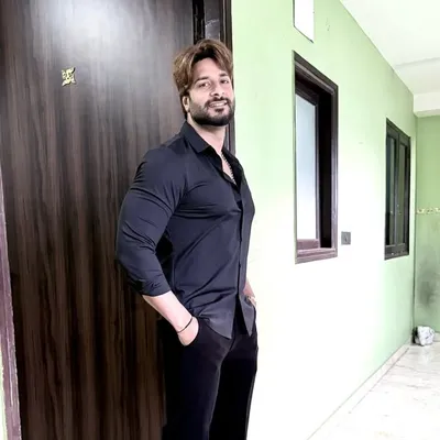 Monty Lohia profile