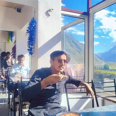 Monu_Gupta Modi ka parivar profile