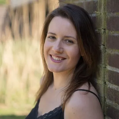 Monique Vernooij profile