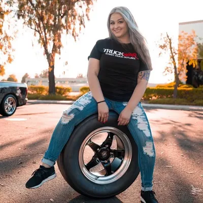 Ellie Moreno profile