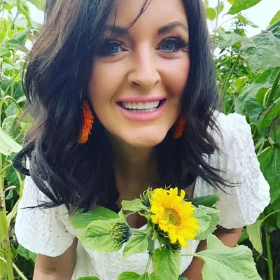 Suzanne carroll profile
