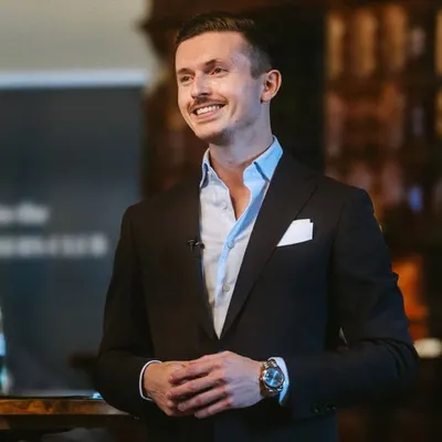 MORITZ BECKER profile