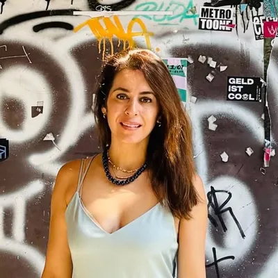 Manaz Raiszadeh - Abstract Artist profile
