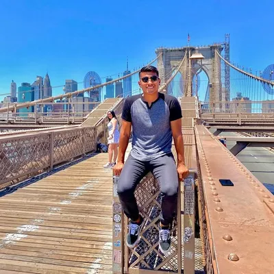 Moy Velasco profile