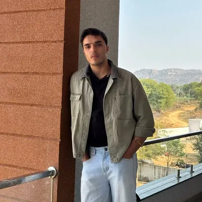 eklavya poshwal profile