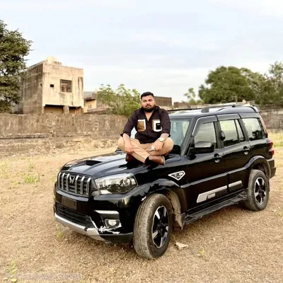 Gautam Gautam profile