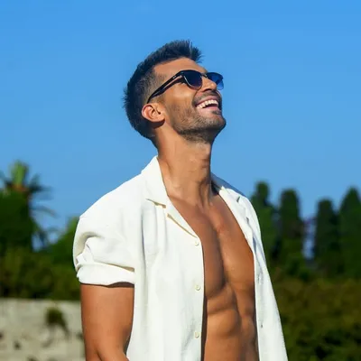 Milos Micovic profile