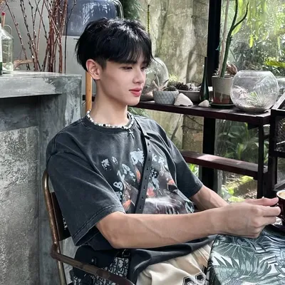 Edward profile
