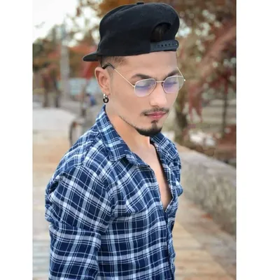 ๐ M ร M ร ร ๐ profile