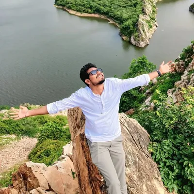 @mr_ahari profile