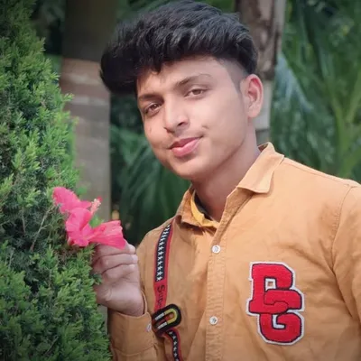 ๐๐ShAHruKh - P O P๐๐ profile