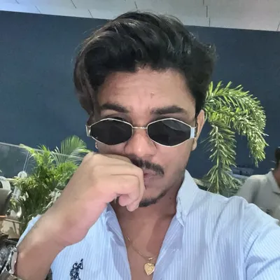 Mr•Yᴏɢᴇꜱʜ profile