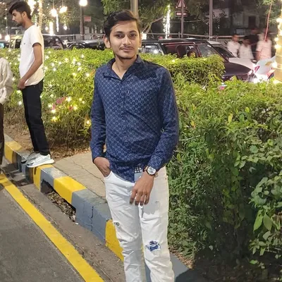 aavesh khan profile