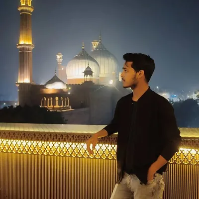 𝐇𝐮𝐳𝐚𝐢𝐟𝐚 𝐀𝐧𝐬𝐚𝐫𝐢⚡ (حذیفہ) profile
