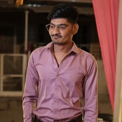 Naveen solanki profile