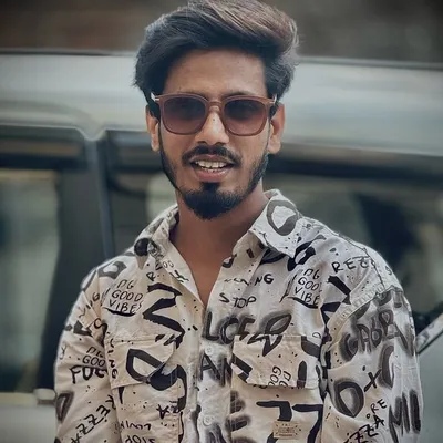 Najim Qureshi profile