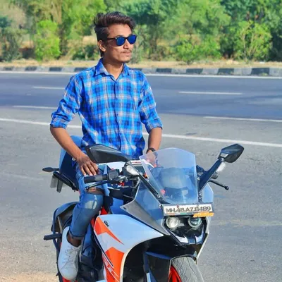 MuKesH MeenA profile