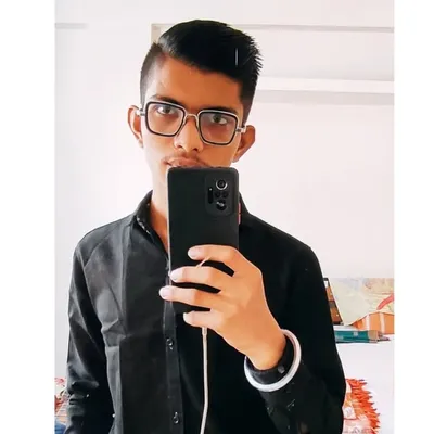ɾσနհαη နհίηδε profile