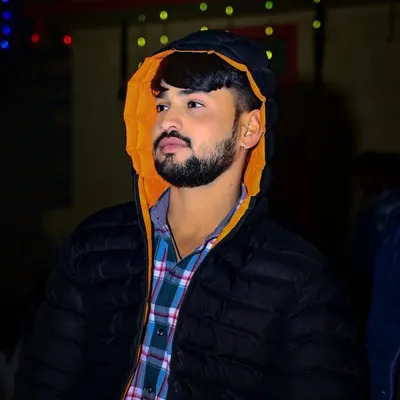 Sagtesh Solanki profile