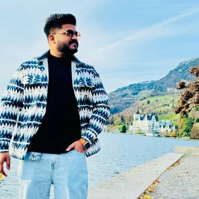 Akshat Behl profile