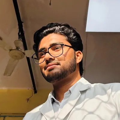🦁𝐖 𝐀 𝐒 𝐈 𝐌 𝐙 𝐀 𝐅 𝐀 𝐑 ✨🥰 وسیم profile