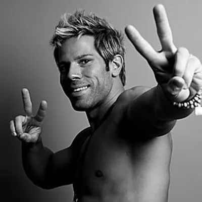 Mr. Yoga® Daniel Lacerda profile