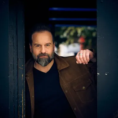 Alfie Boe OBE profile