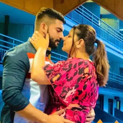 Mr & Mrs Babbar profile