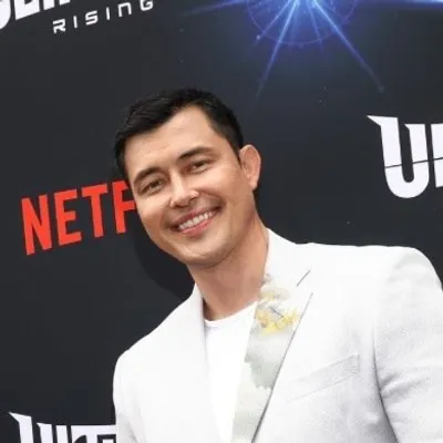 Christopher Sean profile