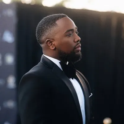 JESSE EVANS profile