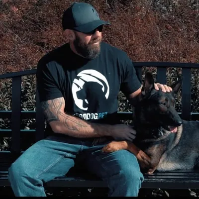 Mike Ritland profile